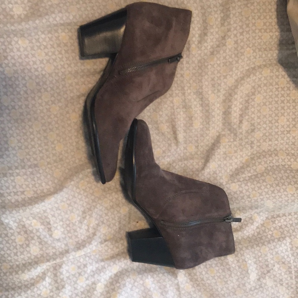 VCUC Frye booties